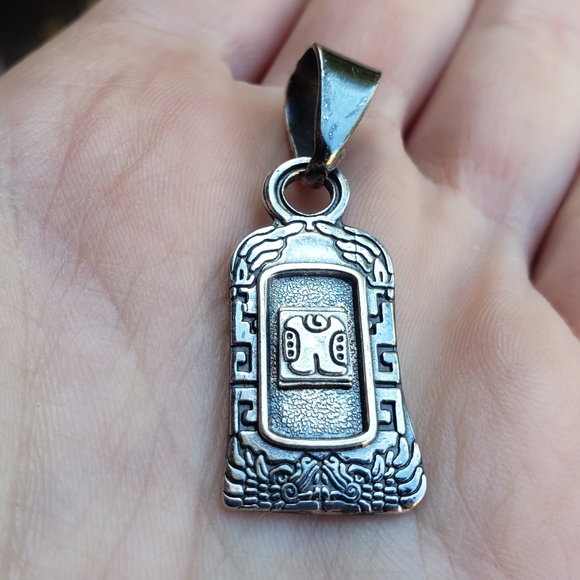 Unique Sterling Silver Mayan Mexican Glyph Pendant - Picture 4 of 4